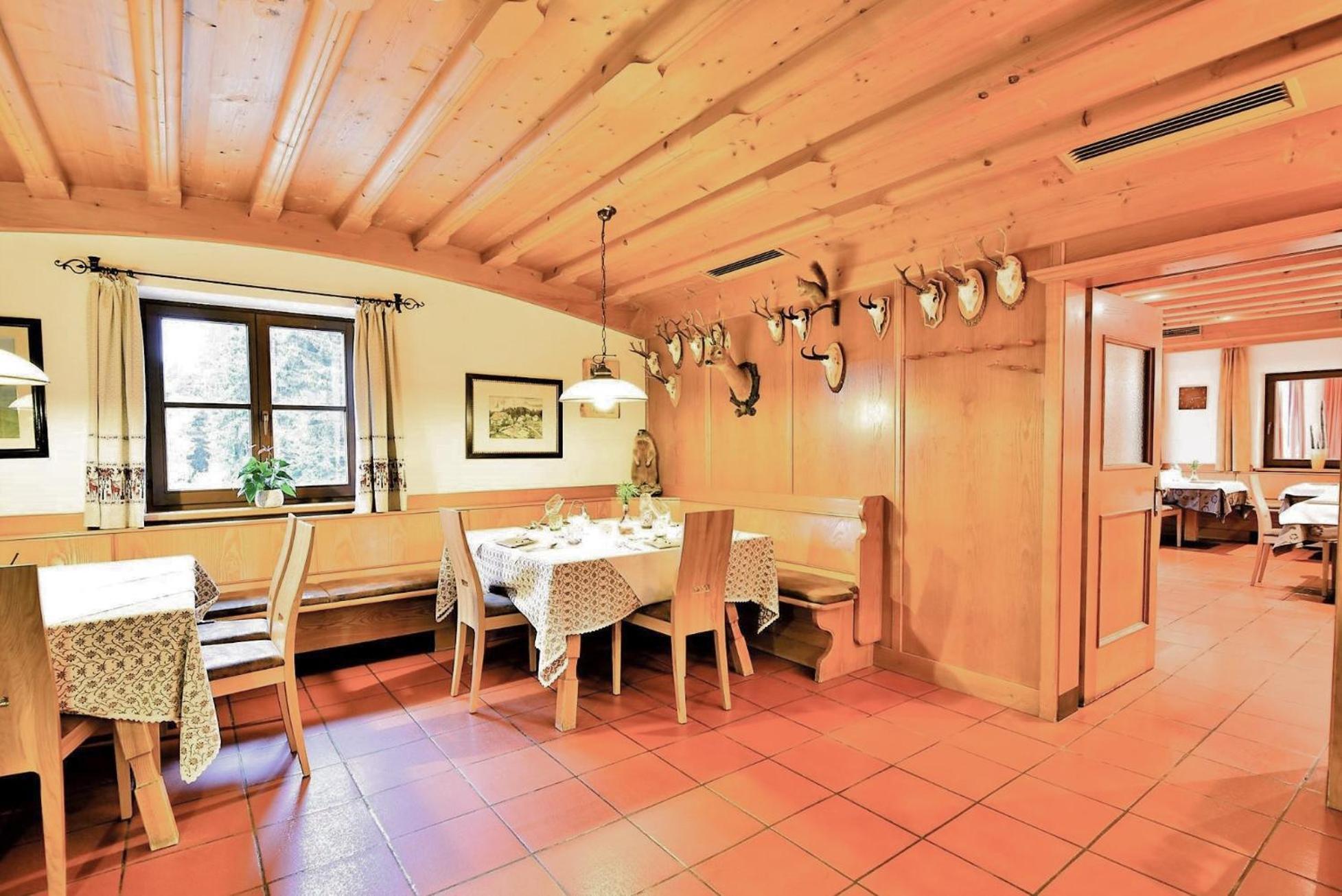 Berghotel Zum Zirm コッラルボ エクステリア 写真