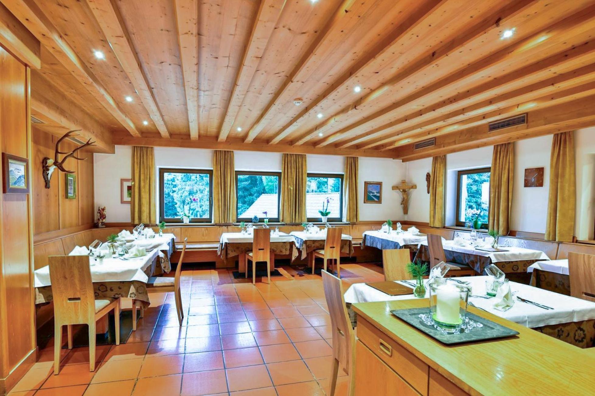 Berghotel Zum Zirm コッラルボ エクステリア 写真
