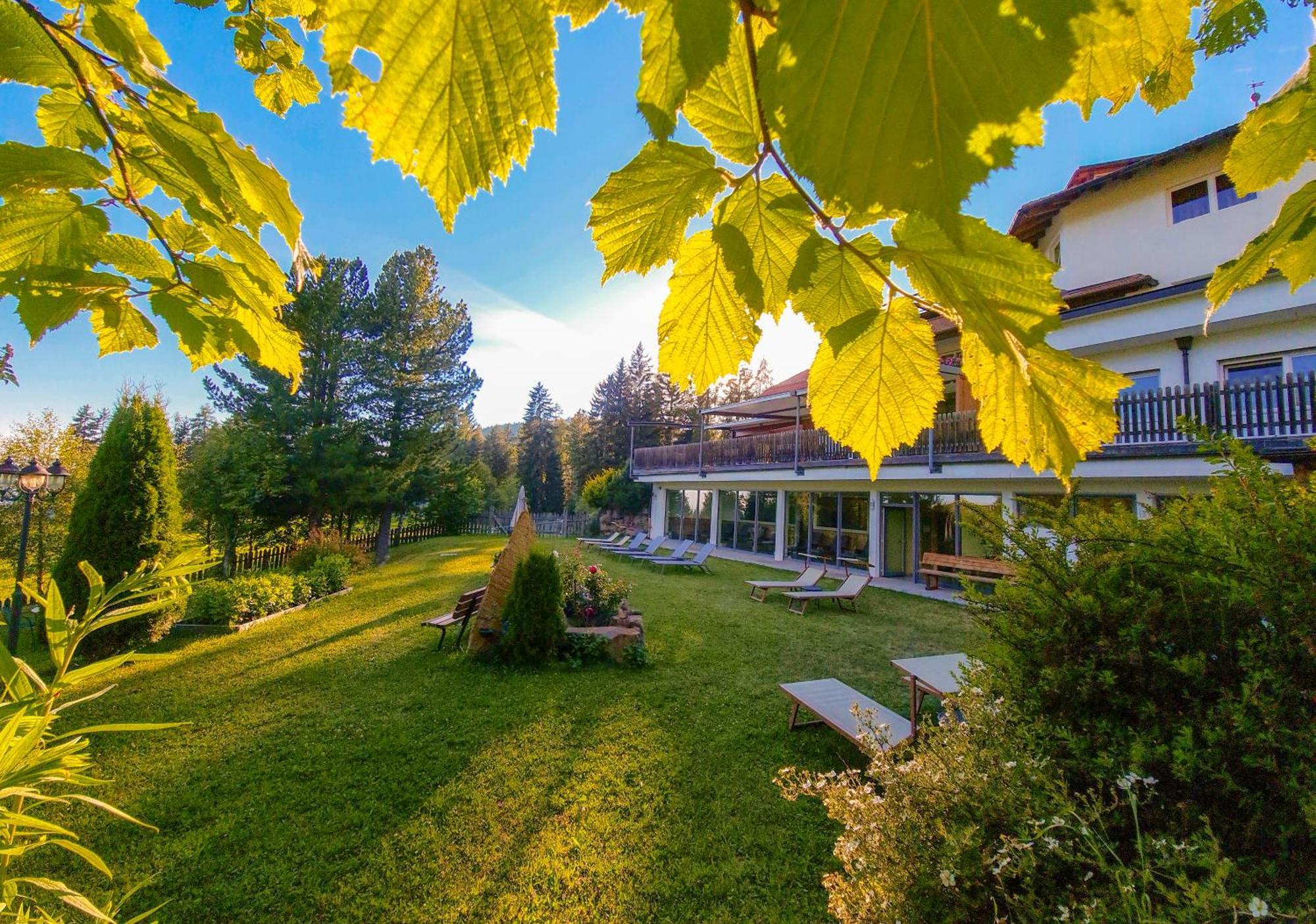 Berghotel Zum Zirm コッラルボ エクステリア 写真